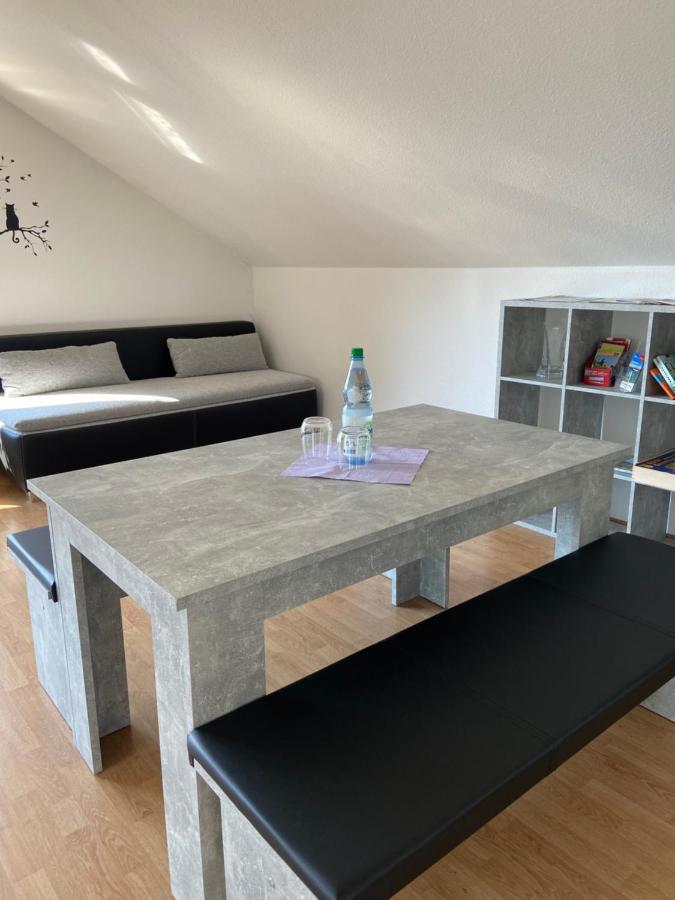 Treis Apartment